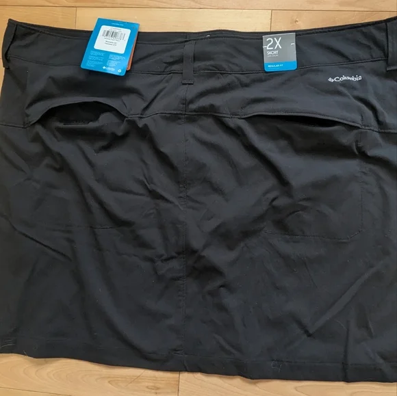 NWT - Columbia Women's Black Skort - Picture 7 of 7